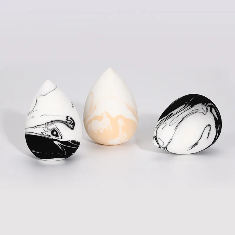 Esponja de Maquiagem em Cores Gradientes para Base e Creme BB em Promoção