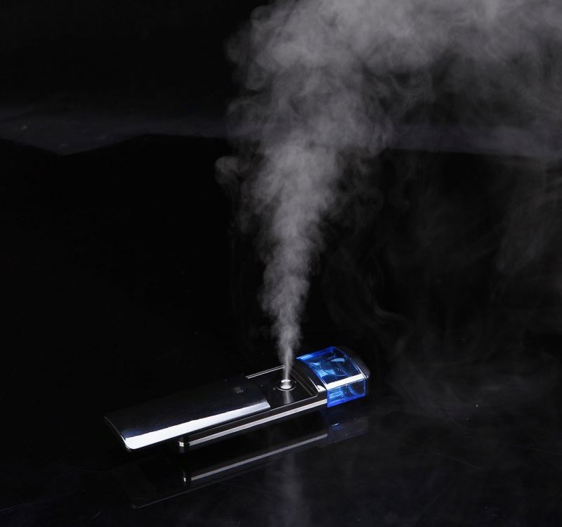 Electric Mini Face Nano Spay Facial Steamer Handy Beauty Water Mist Spray Skin Care Nano Mister