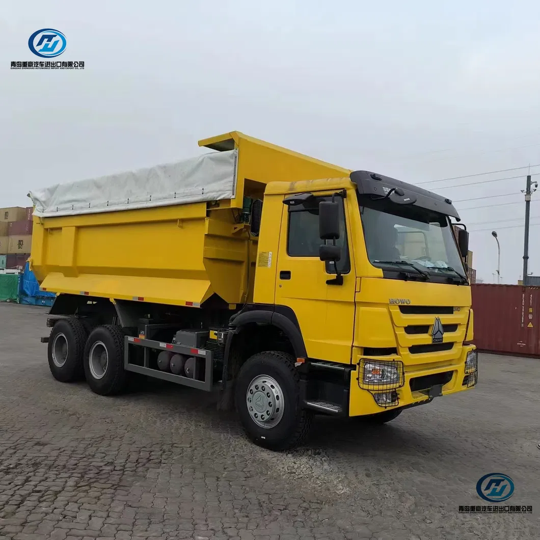 Dump Truck Photo 3