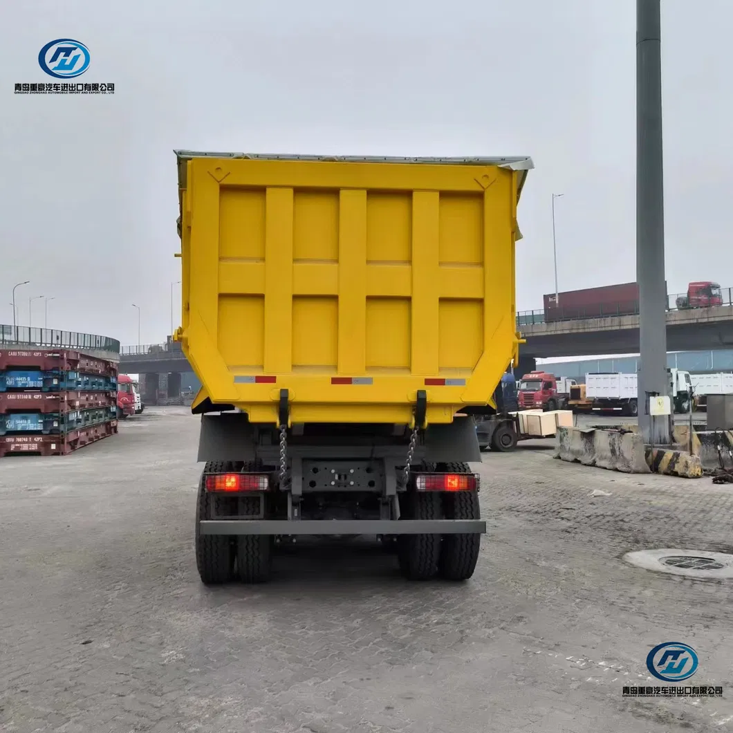 Dump Truck Photo 6
