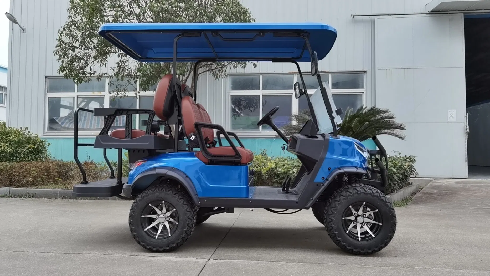 High Quality 4 Seater Cheap Club Electric Golf Cart with on-Board Charger