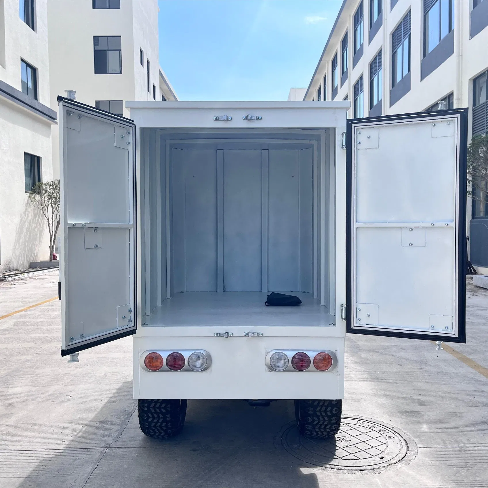 Mini Portable Golf Cart with Cold Storage Room Cold Chain Box for Refrigeration Truck/Refrigerated Van