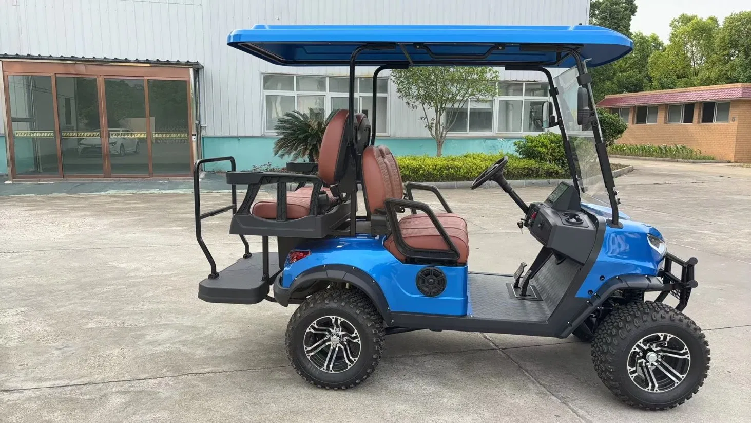New Launched Lifted Chassis 2+2 Electric Golf Car Hunting Golf-Cart