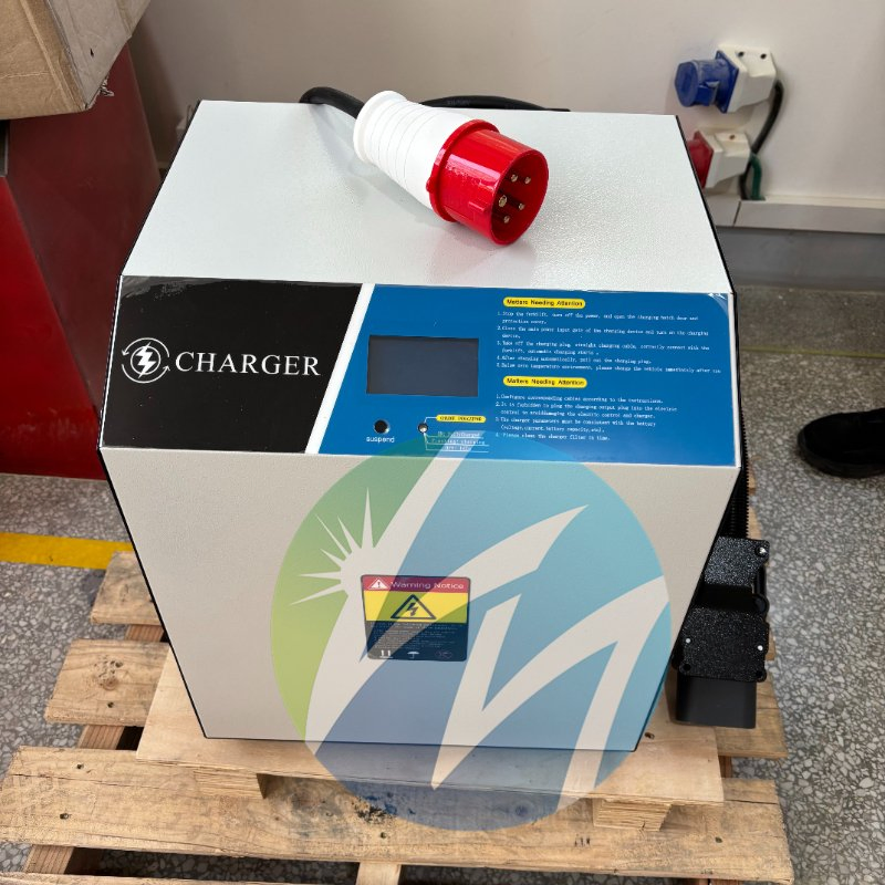 Esch24V10A Forklift Parts Battery Charger Assembly for Golf Cart Scooter Tricycle Ebike Lithium LiFePO4 Battery Charger 12V 24V 36V 48V 60V 72V 80V