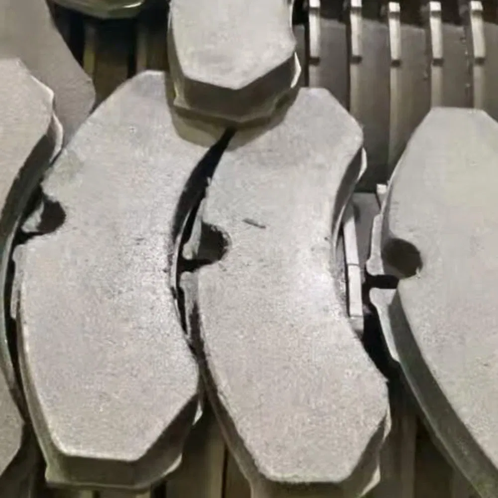 Wholesale Auto Car Accessories Part Rear Disc Brake Pads for Electric Vehicle