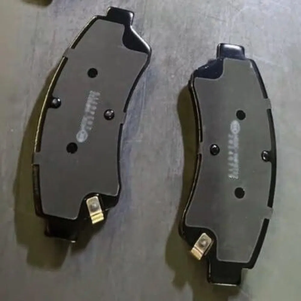 Wholesale Auto Car Accessories Part Rear Disc Brake Pads for Electric Vehicle