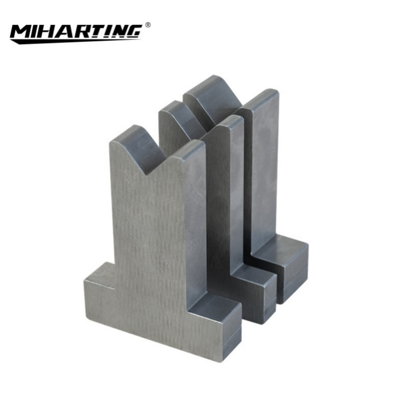 Characteristic CNC Hollandvila Upper Tool Clamping System Press Brake