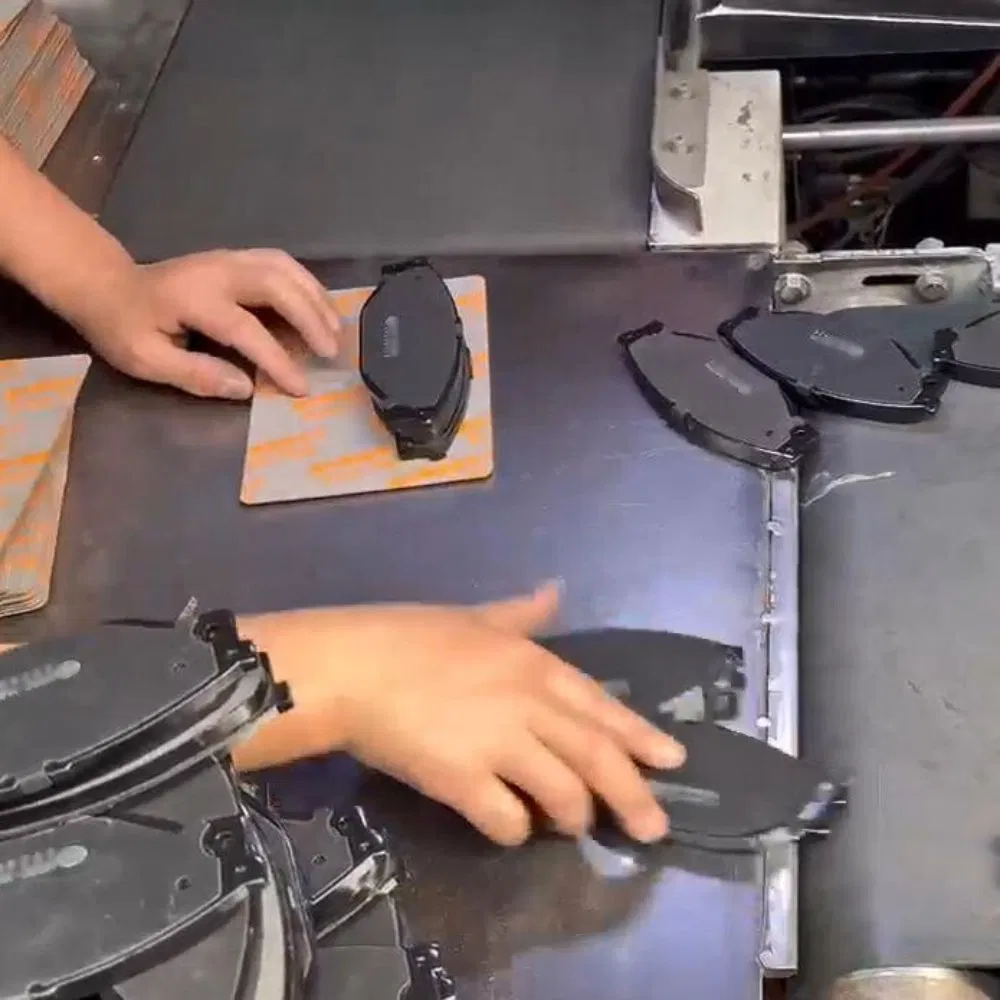 Wholesale Auto Car Accessories Part Rear Disc Brake Pads for Electric Vehicle