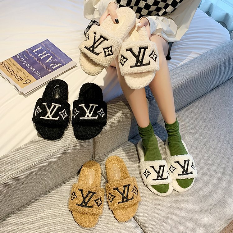 Wholesale fashion Slippers for Home Bedroom best replica shoes