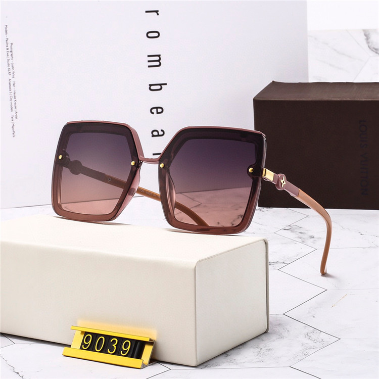 Wholesale 2022 Glasses fashion trendy UV400 Square Fashion Sunglasses Newest 2020 With Case Manufacturers, Factories