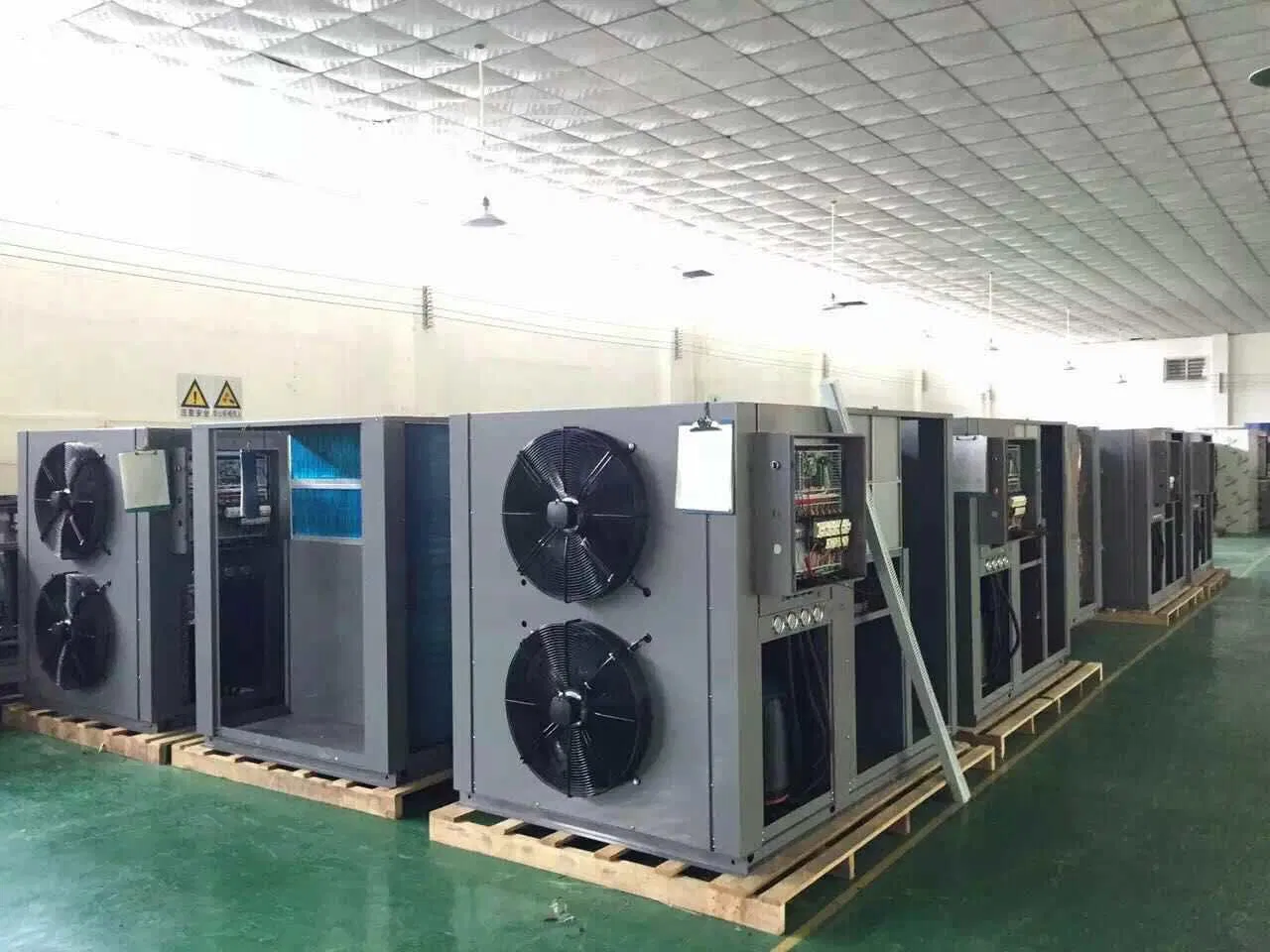 نظام تجفيف مضخة حرارة متكامل مع PLC 24 ساعات بكفاءة للفواكه والخضروات والتوابل