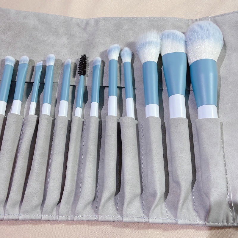 Professional Vegan Makeup Brush Set for Beauty Salon