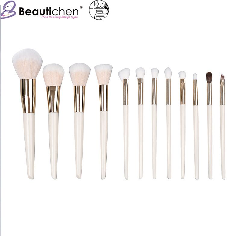 Conjunto de Pincéis de Maquiagem Beautichen 12PCS Branco com Ferrule Dourado - Conjunto Completo de Pincéis para Pó Solto e Blush para Iniciantes, Venda Direta de Fábrica