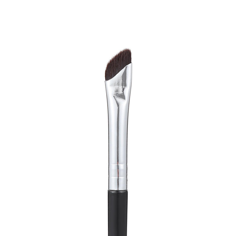 Dica Ideal para Maquiagem de Olhos com Pincel de Delineador Angulado de Uma Extremidade