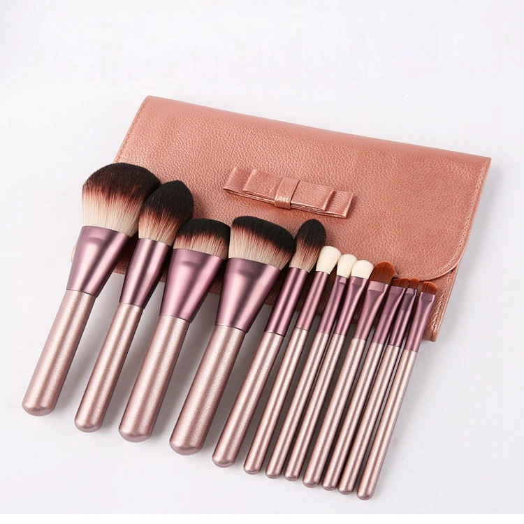 Pincéis de Maquiagem Personalizados de Alta Qualidade 12PCS Conjunto de Pincéis de Maquiagem Sintéticos Premium para Base, Pó, Blush e Sombra com Etiqueta Privada