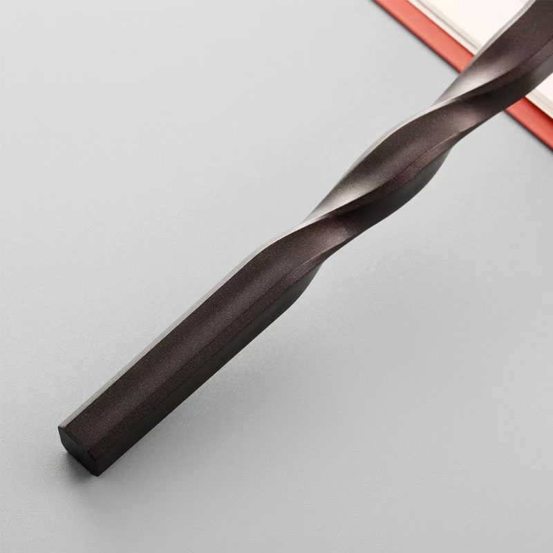 Novo Estilo Pincel de Fundação com Cabo Espiral Plano Sem Rastro Pó Perfeito Pincel de Corretivo Muscular Nu Portátil Pincel de Maquiagem Macio