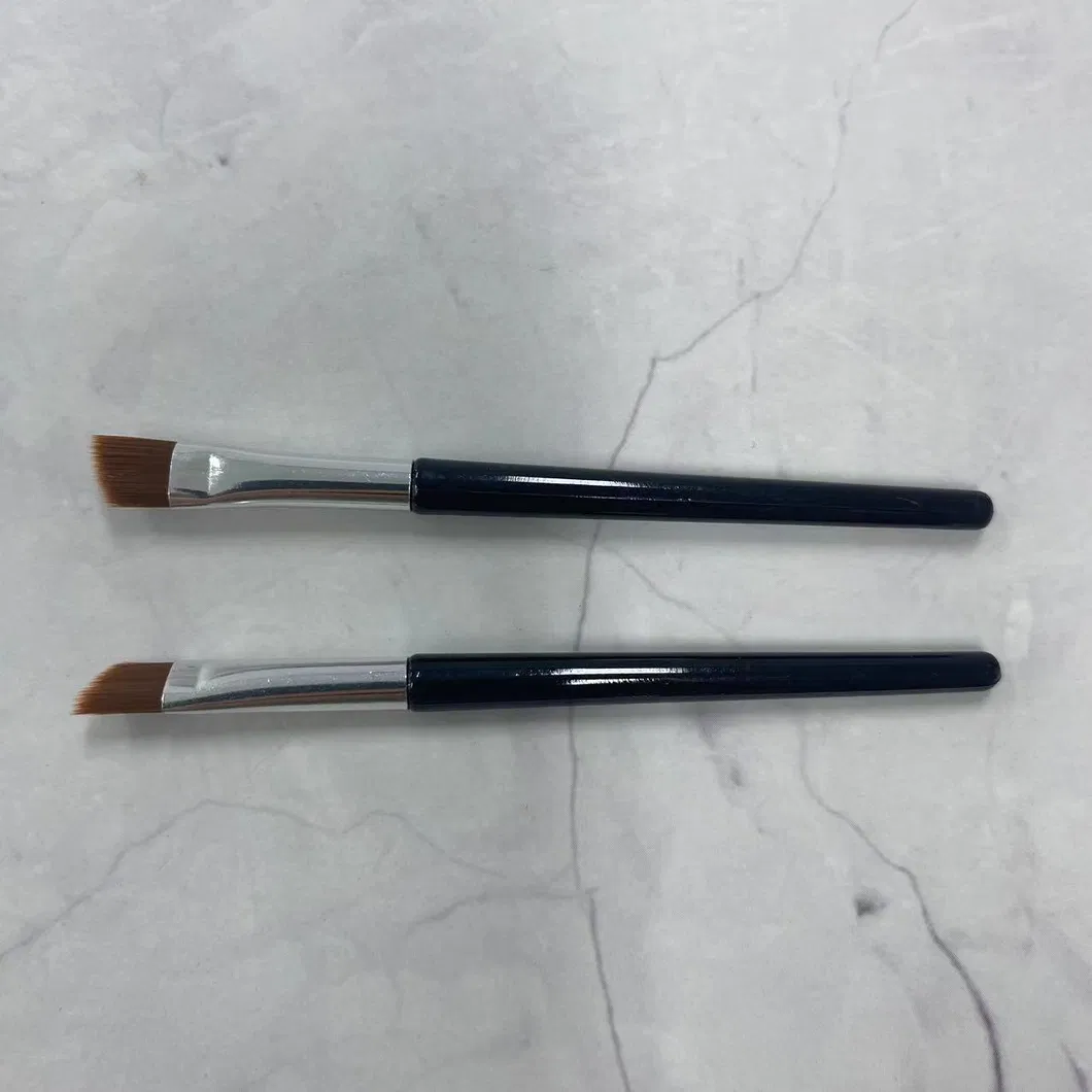 Conjunto de Pincéis de Maquiagem para Sombra de Olhos, Sobrancelha e Corretivo com Pincéis de Plástico Pequenos e Angulados