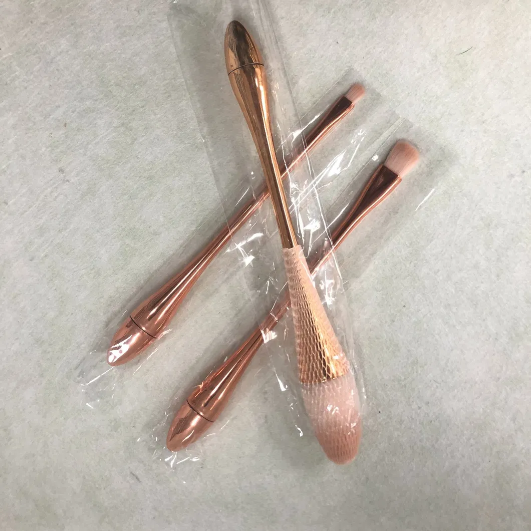 Pincel de Maquiagem para Blush com Forma de Flor de Rosa, Cabo Dourado, Gradiente de Rosa e Laranja, Cerdas Macias