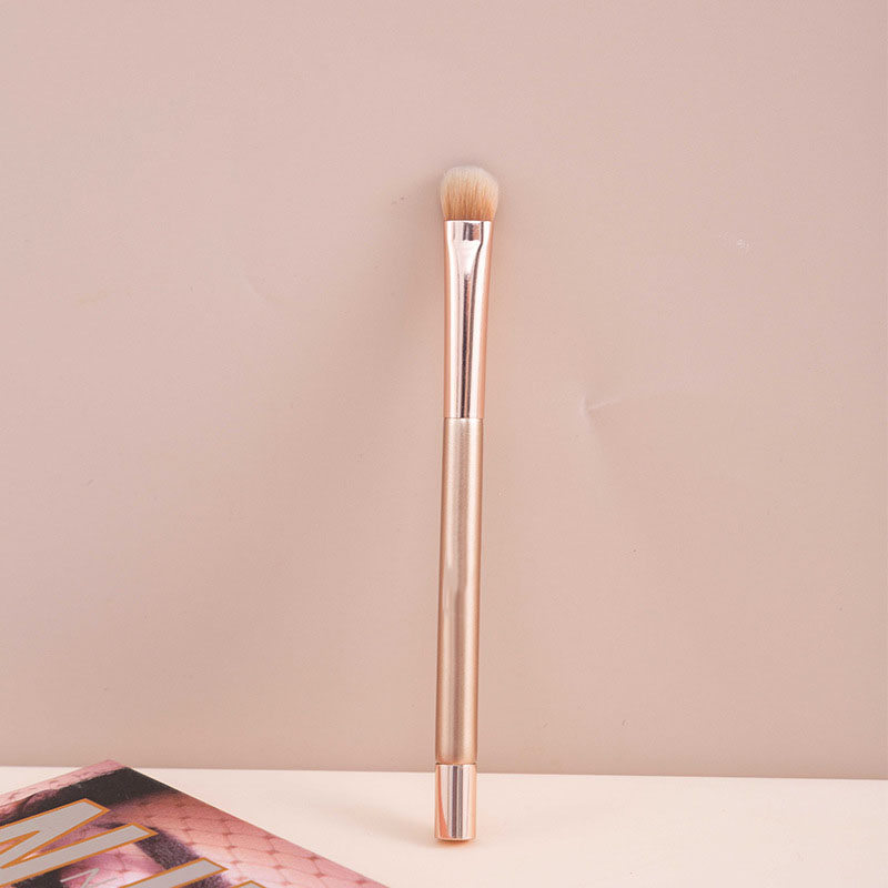 Pincel de Maquiagem Kabuki em Rosa Dourado Elegante com Cerdas Macias