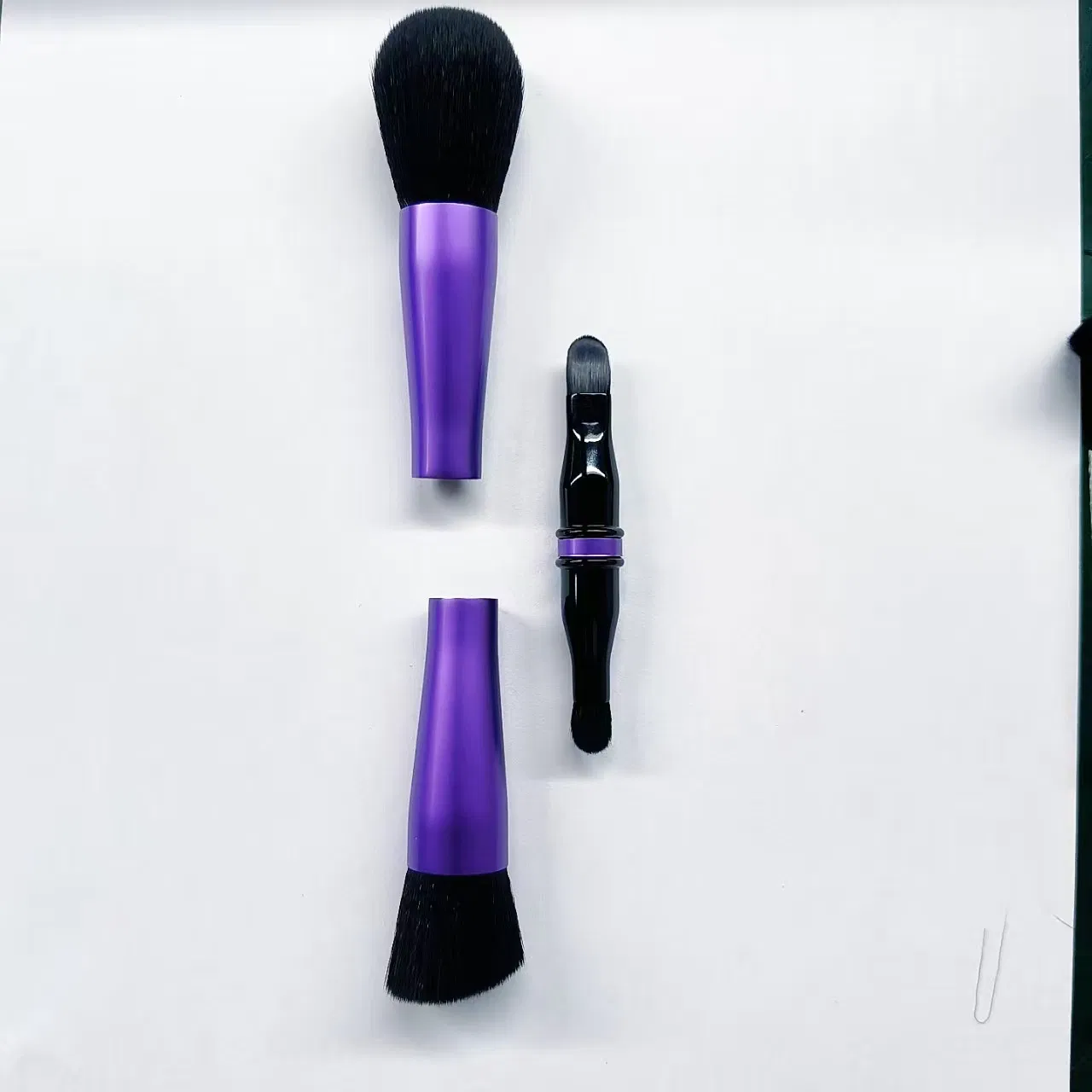 Pincel de Maquiagem de Viagem Beautichen Hourglass 4-in-1 - Ferramenta de Mistura e Iluminador de Fundação Angulada e Plana