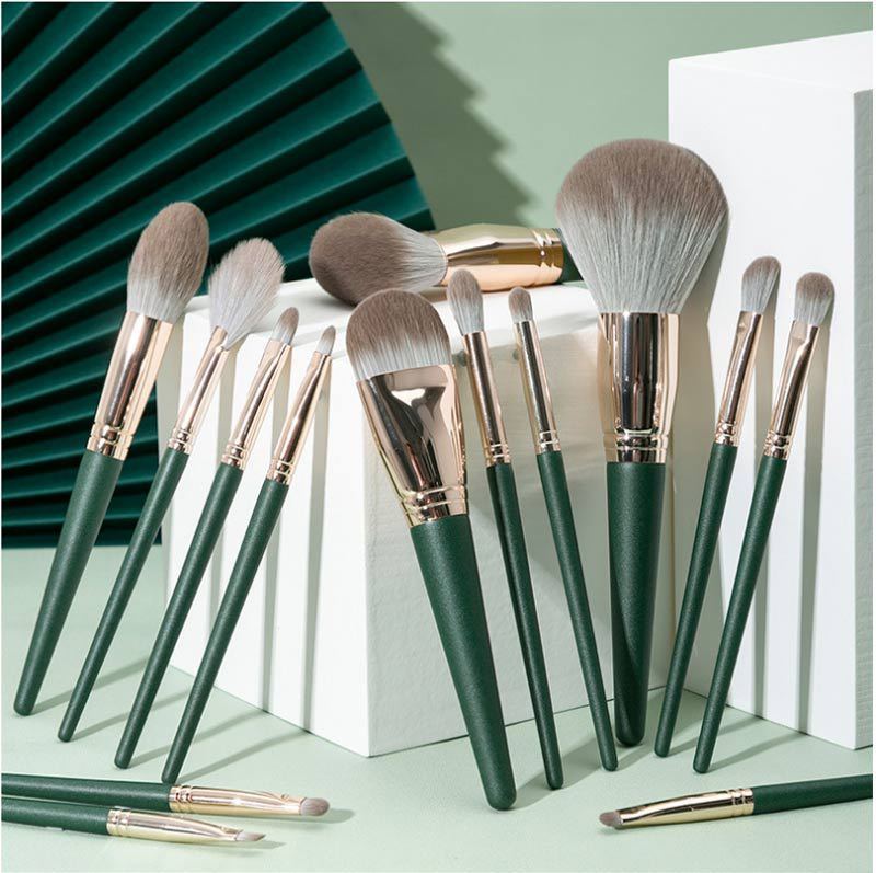 Conjunto de Pincéis de Maquiagem Profissional Beautichen 14-Piece - Cabo de Madeira Verde com Cerdas Sintéticas e Estojo de Armazenamento Correspondente