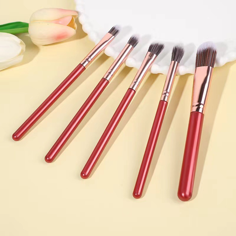 Conjunto de Pincéis de Maquiagem Vermelhos Beautichen 10PCS - Pincéis Cosméticos Macios de Alta Cobertura para Iluminador e Base OEM
