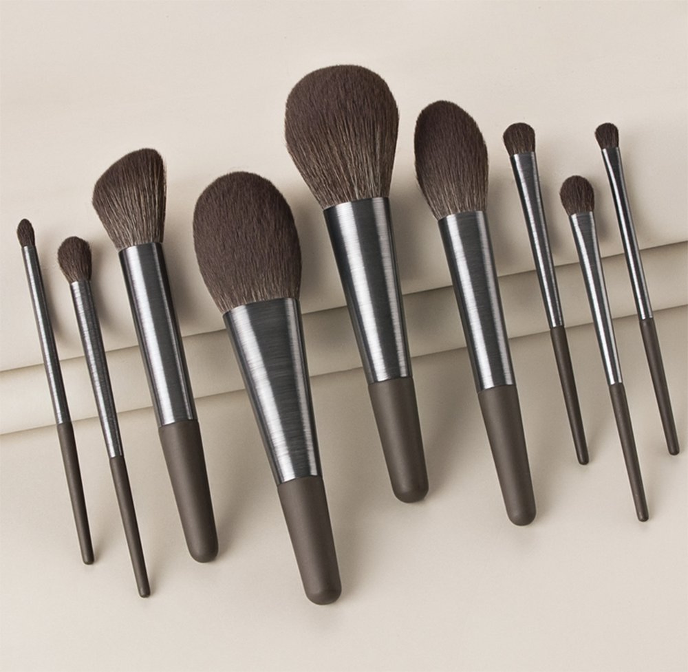 9 PCS High Quality Wooden Handle Face Professional Eyeshadow Makeup Brush Set