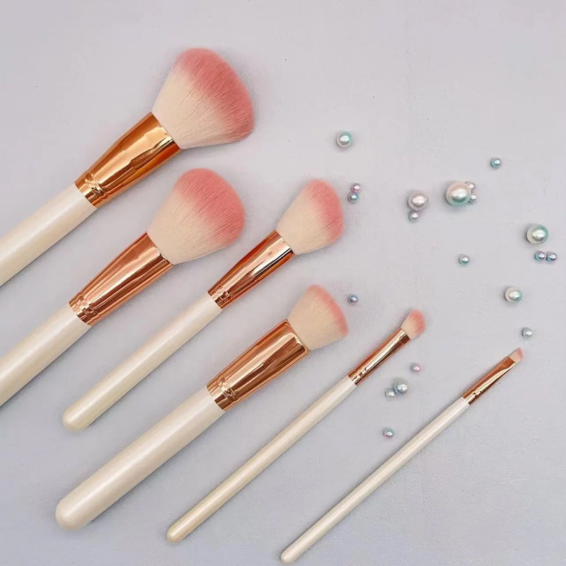 6 Conjunto de Pincéis de Maquiagem com Cerdas Macias da PCS para Pó Solto, Iluminador, Blush, Sobrancelha, Lábios e Sombra para Olhos