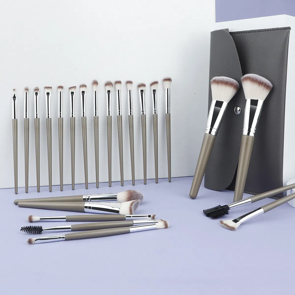Conjunto de Pincéis de Maquiagem Profissional Beautichen 20-Piece Verde Cinza com Estojo de Viagem – Cerdas Sintéticas Macias, Pincéis para o Rosto, Olhos e Lábios