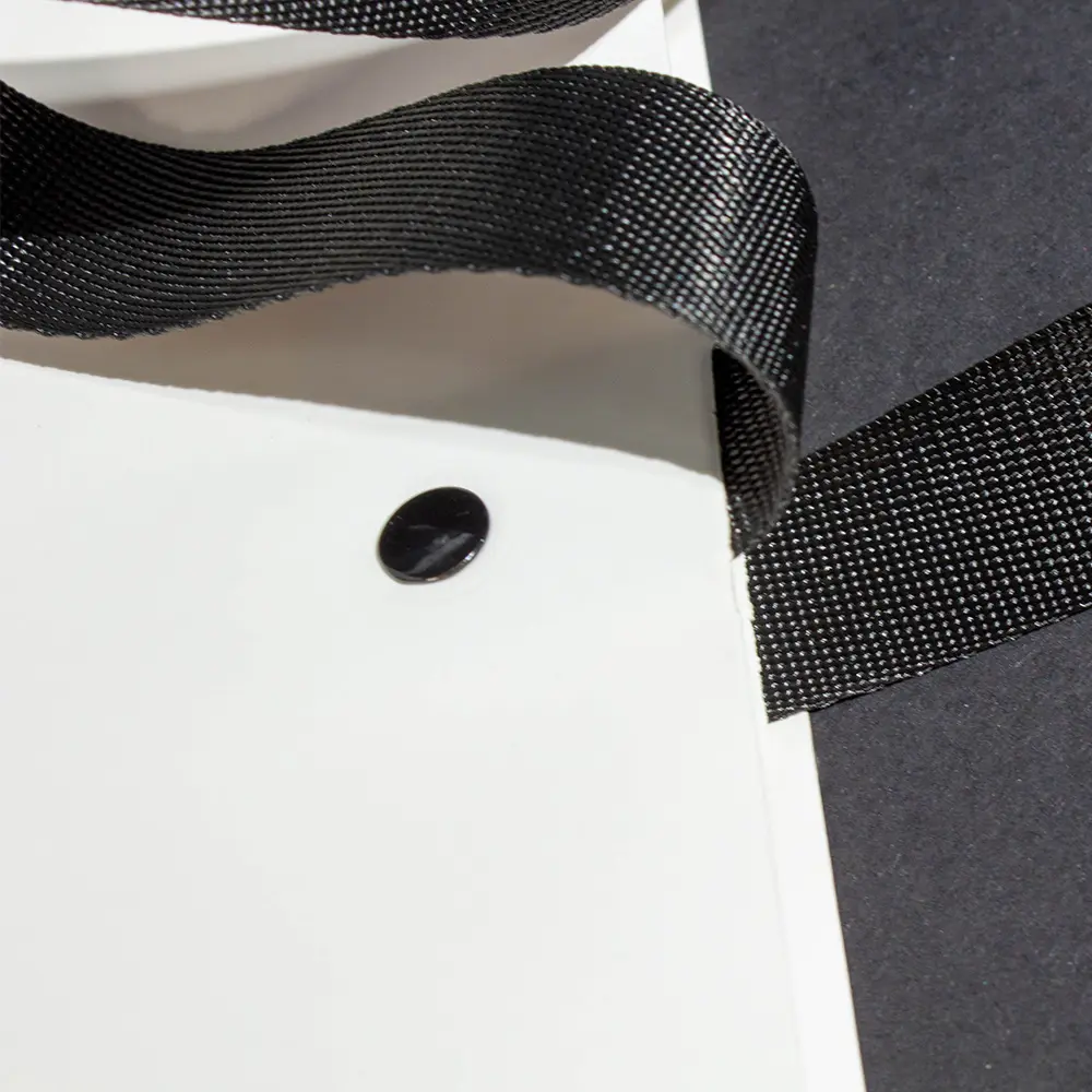 Custom Fancy Designer Waterproof Rivets Paper Present Wrapping Bags Supplier, Service