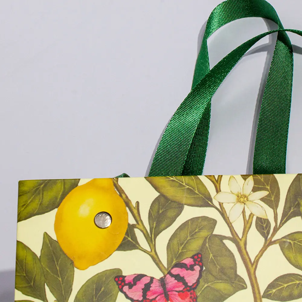 Custom Laminated Rivets Weaving Tote  Paper Gift Bags With Logo Printed