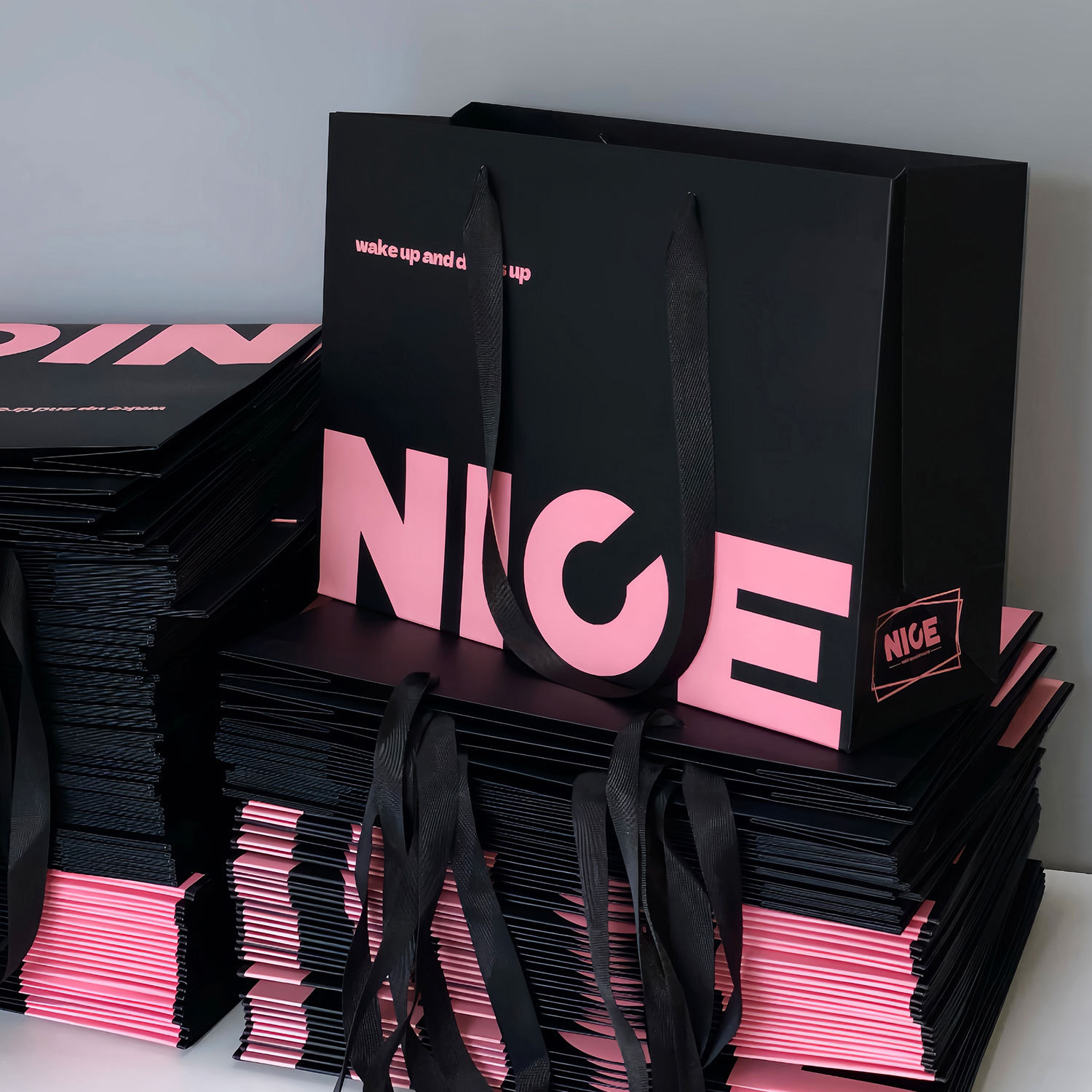 paper shopping bag