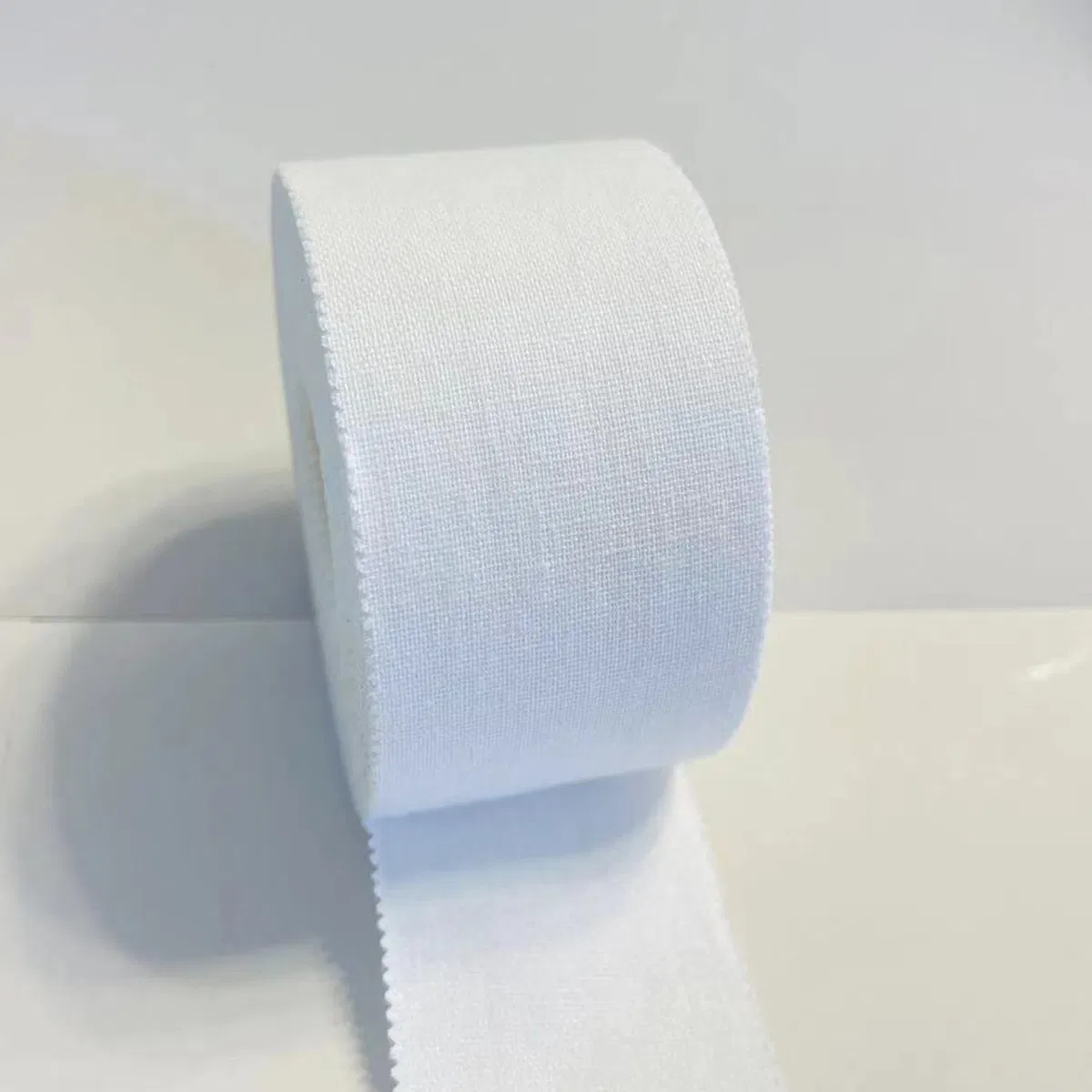 Hand Tear Cotton Athletic Sports Tape Rigid Strapping Taping 3.8cmx9.14cm/13.7m