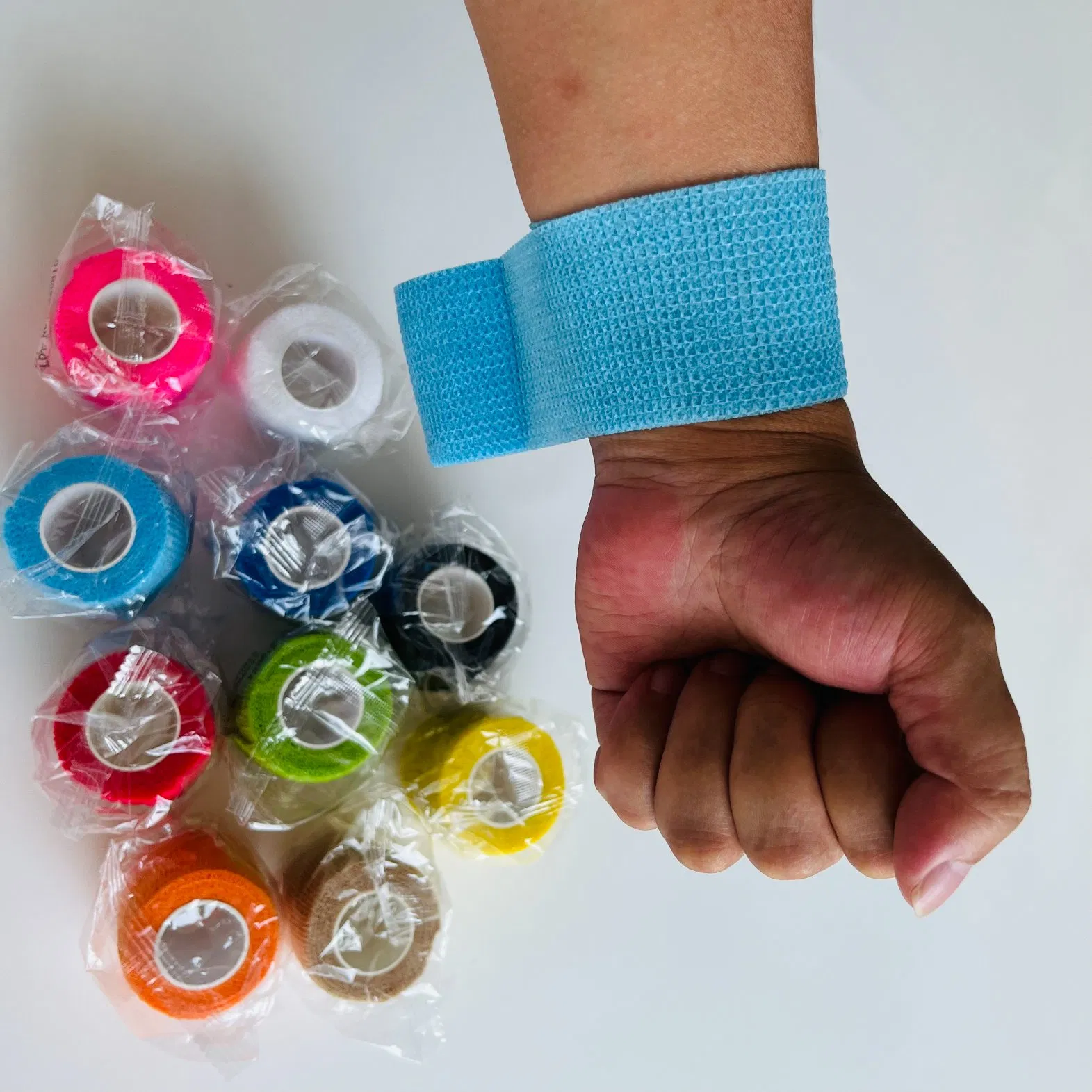 5cm Non-Woven Self Adhesive Bandage Elastic Cohesive Bandage Finger Wrist and Ankle First Aid Vet Wrap