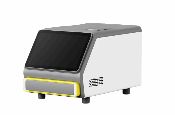 Advanced Immunoassay Testing Device for Rapid Chemiluminescence Analysis