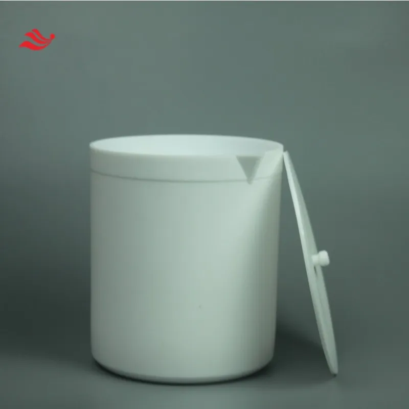 PTFE Beaker Features