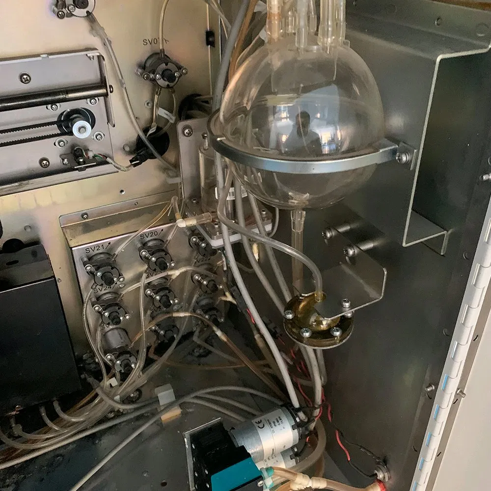 Advanced Medical Laboratory Equipment for Precision Testing and Analysis