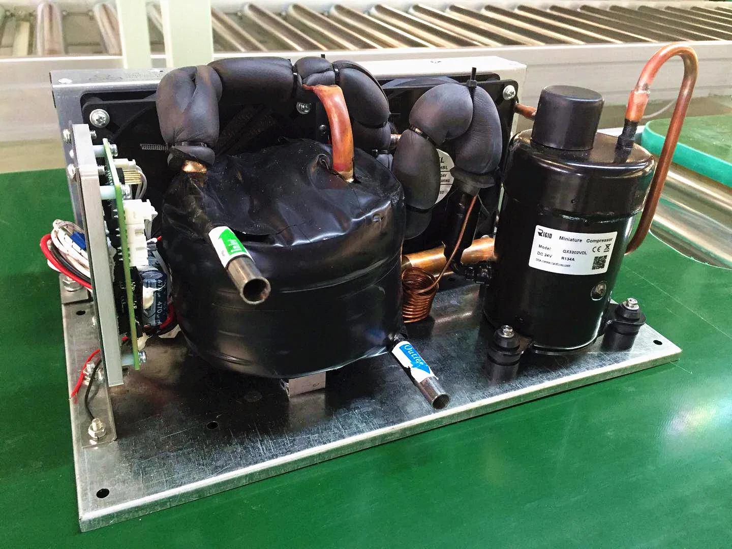 Natural Refrigerant R290 Laboratory Chiller 400W~1780W Refrigeration Liquid Chiller Unit for Laser Glycol Machine Cooling