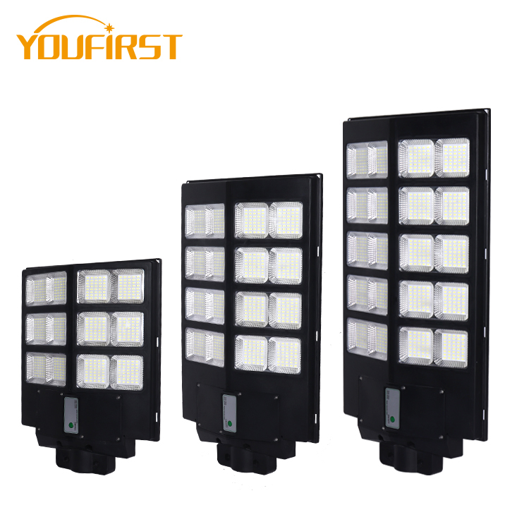 Sensor de movimiento remoto de alta potencia a batería IP65 a prueba de agua 300W 400W 500W LED integrado todo en uno farola solar
