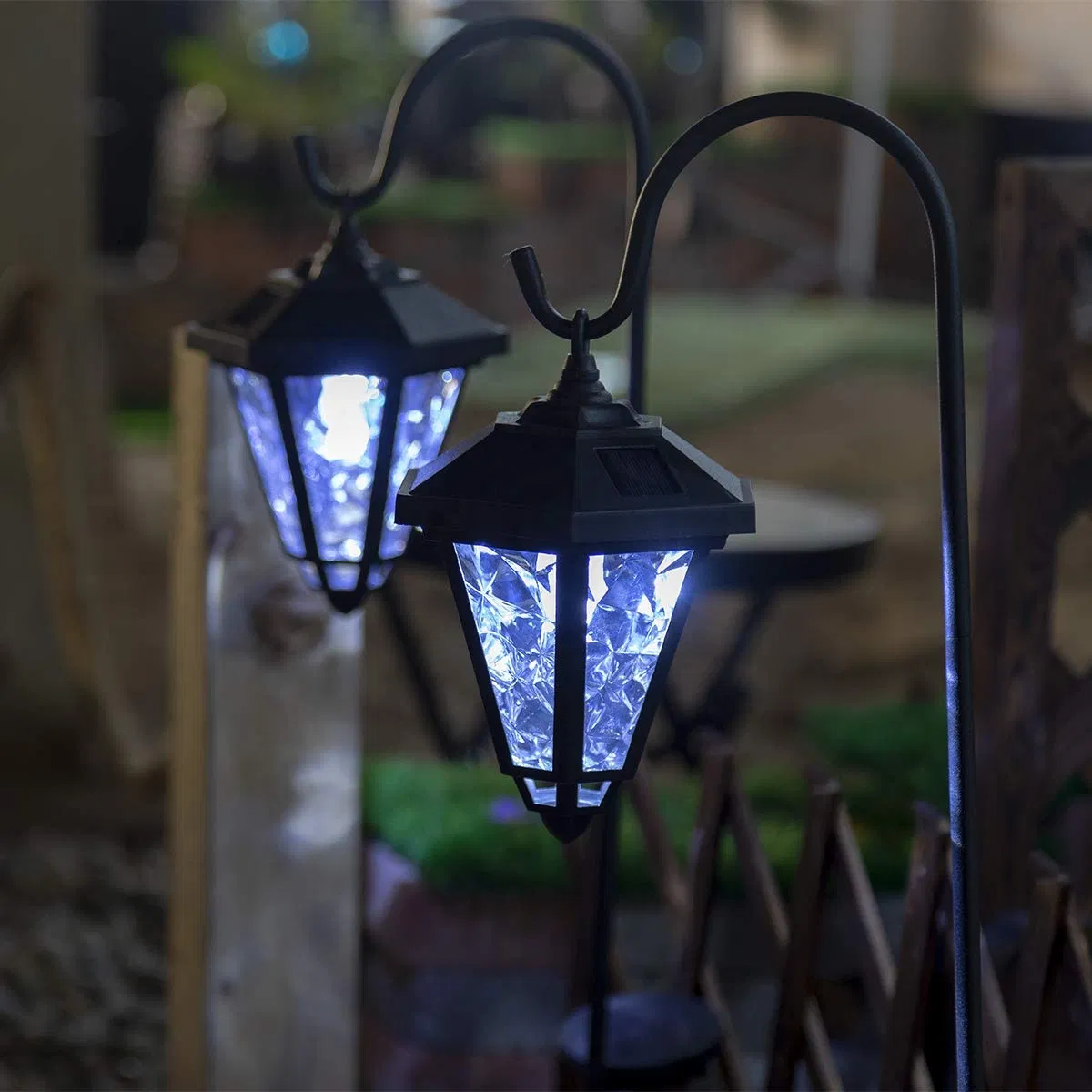 Luces de jardín solares faroles solares fábrica de China cabeza hexagonal para exteriores