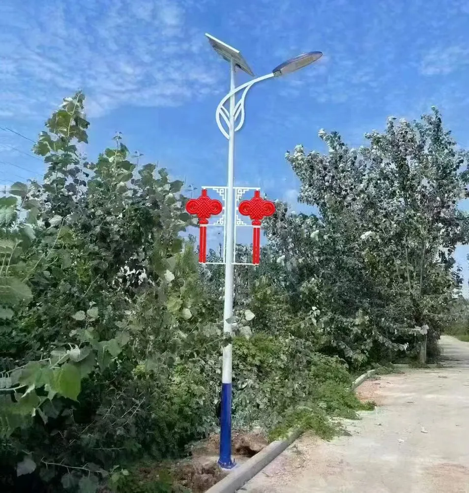 Linternas solares elegantes para iluminar tu refugio en el jardín