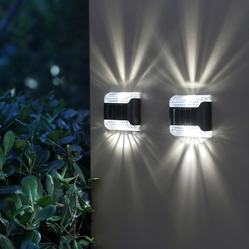 Lámpara de jardín exterior impermeable para cerca, luz solar LED montada en la pared, luz de pared hacia arriba y hacia abajo