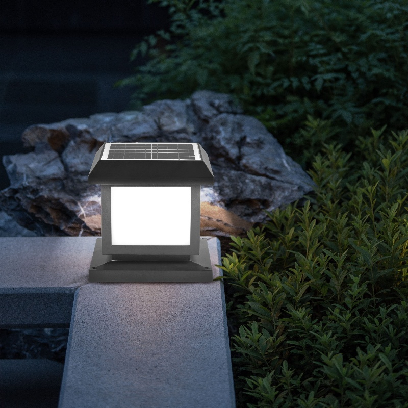 Luces de Poste de Cerca Solares Premium con LEDs Cálidos Eficientes en Energía