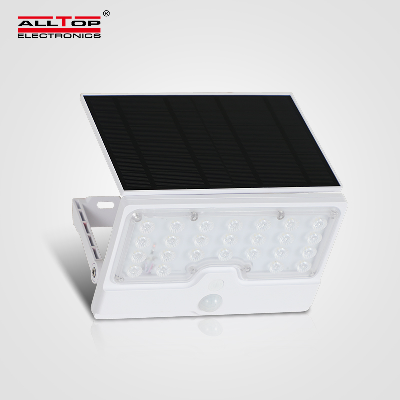 Luces solares impermeables premium para caminos y terrazas