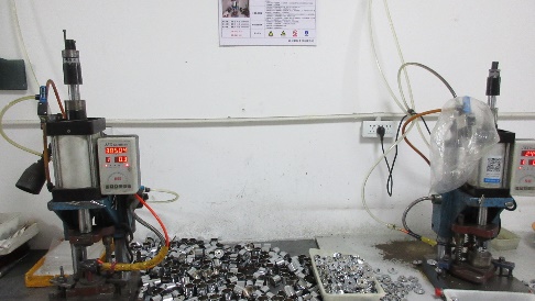 Aerostatic Press