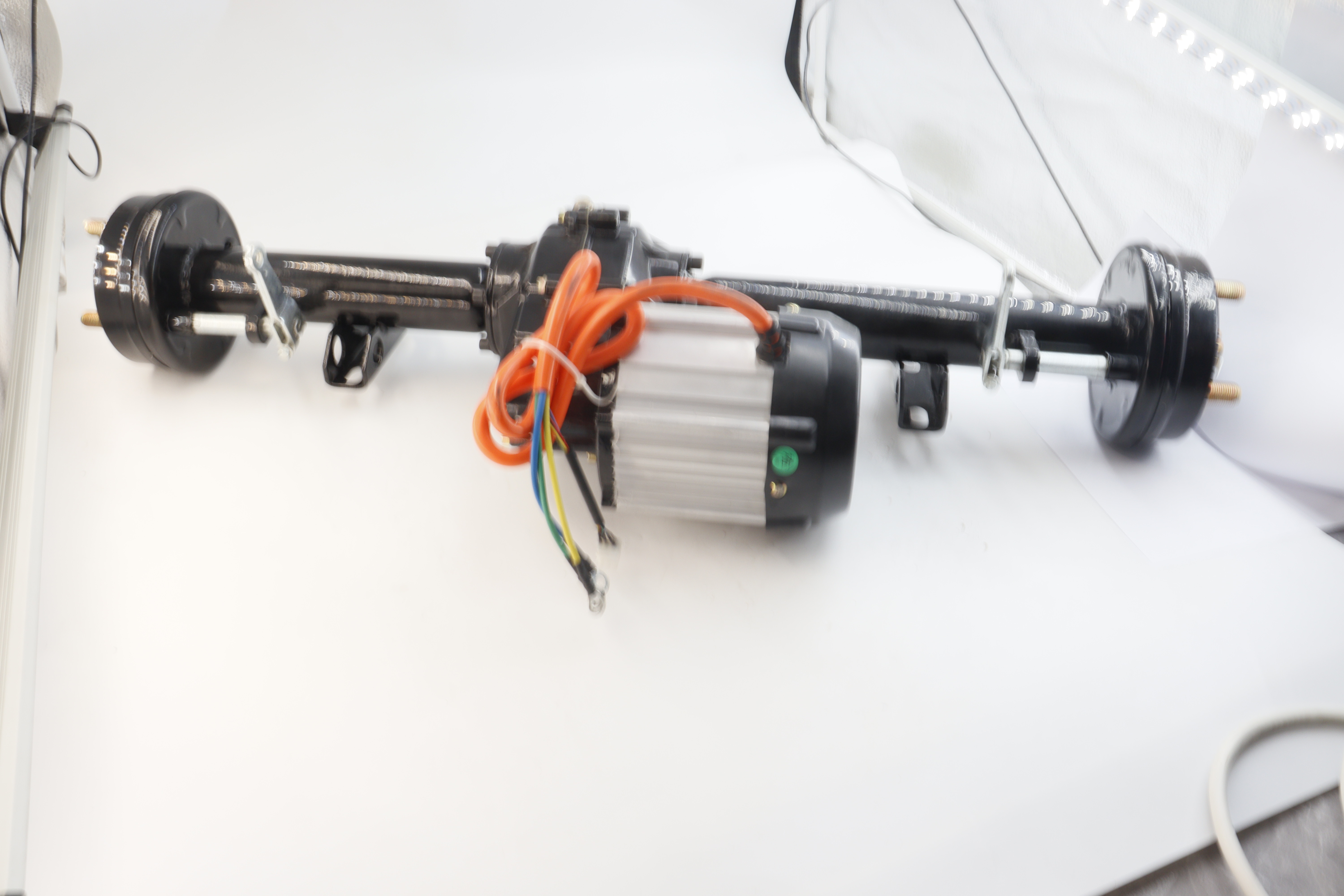 YP, Yuxin Wholesale Permanent Magnet Synchronous Motor 1.2KW 48v-72v Brushless Dc Motor Transaxle For Electric Tractors