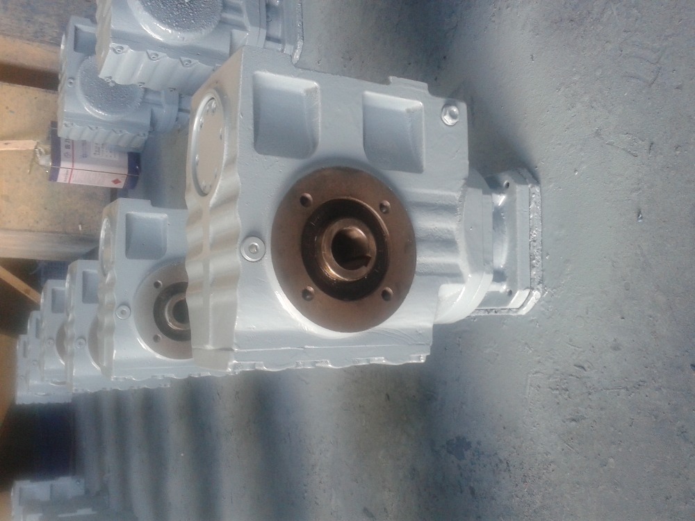 Hollow Shaft Helical Gear Worm Gearbox Motor for Winch and Construction Machine