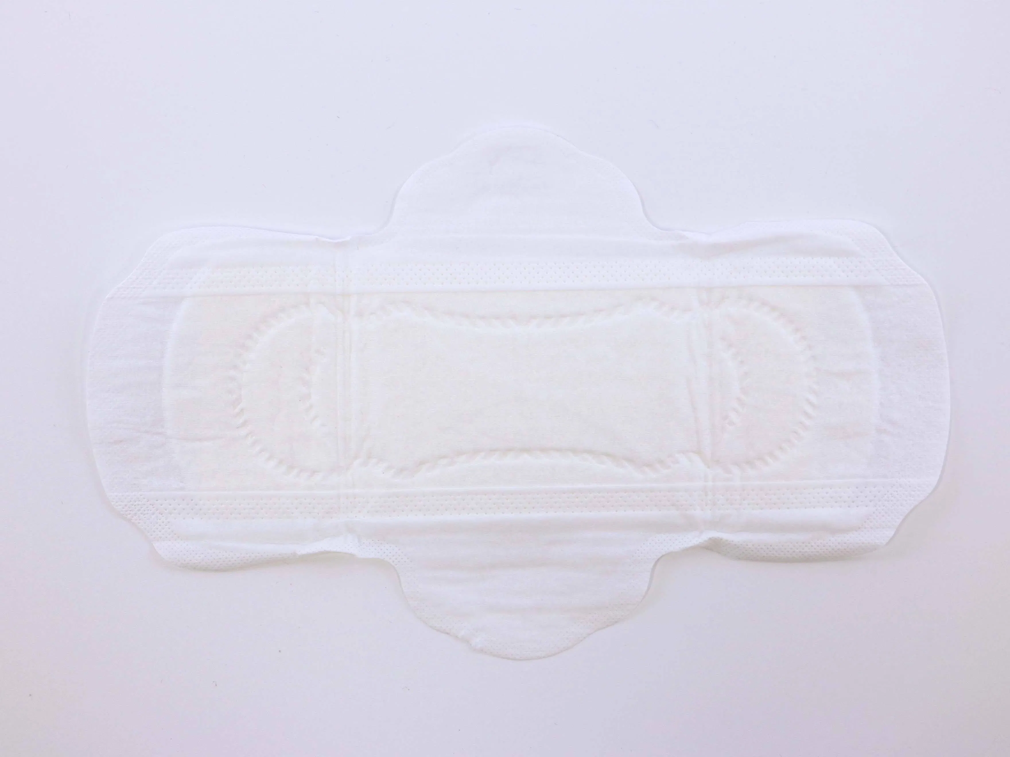 Compresas menstruales de algodón orgánico ultra suave con alas para comodidad durante todo el día