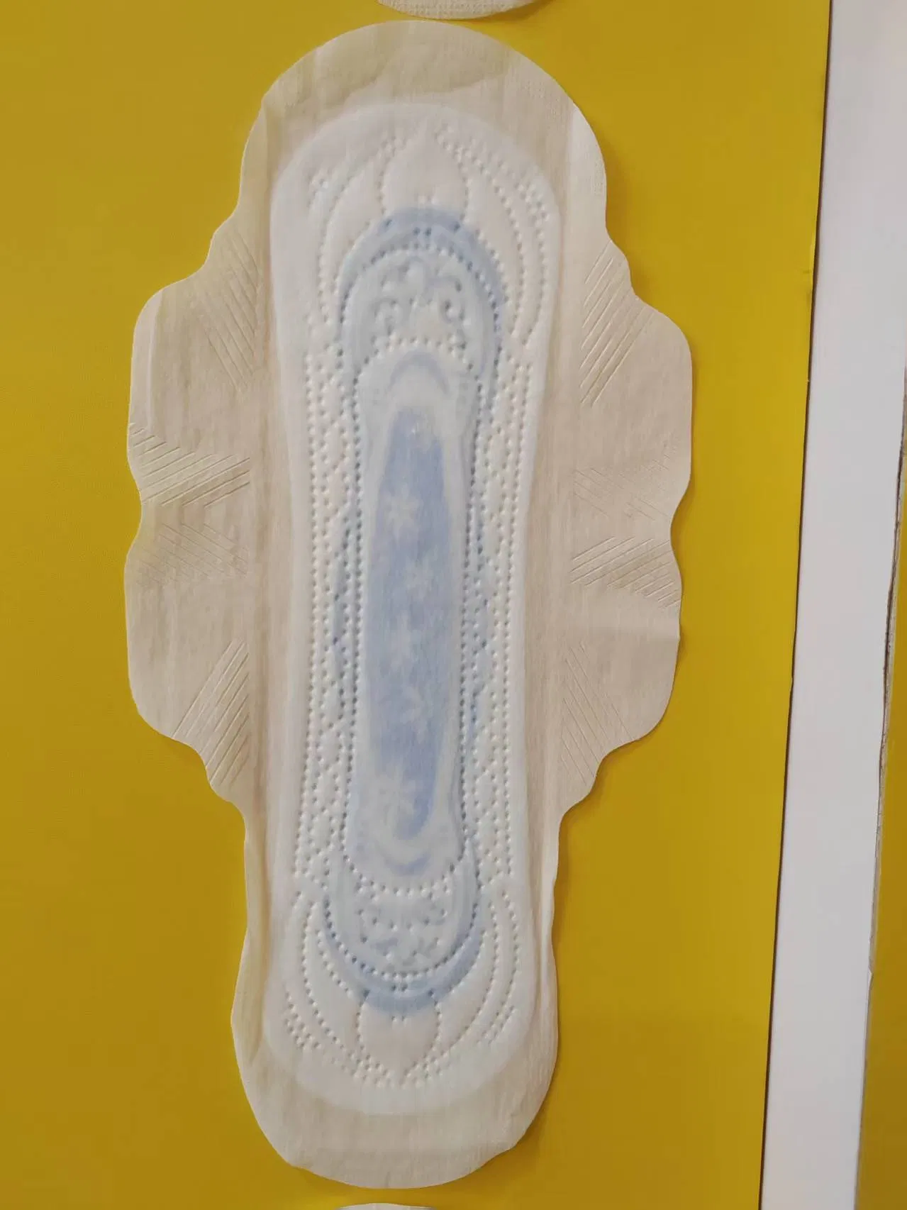 Venta caliente suave de algodón seco de absorbencia Super rápido durante la noche Sleaping mujer toalla sanitaria desechable almohadilla sanitaria atención Femine barata fabricante OEM