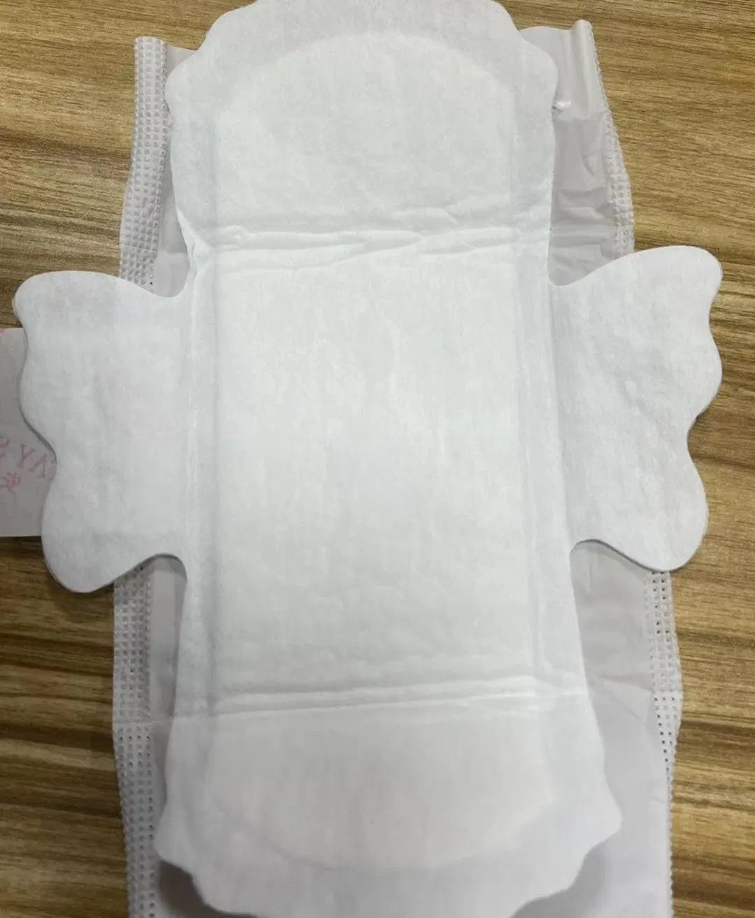 2022 Fabricante chino de compresas sanitarias de buena calidad